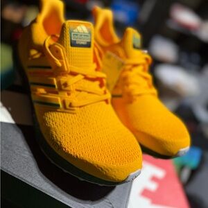 Adidas Sydney Yellow Athletic Ultra Boost ( No Box )